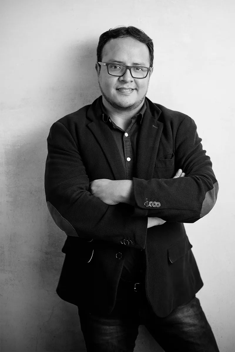 Studio portrait, B&W